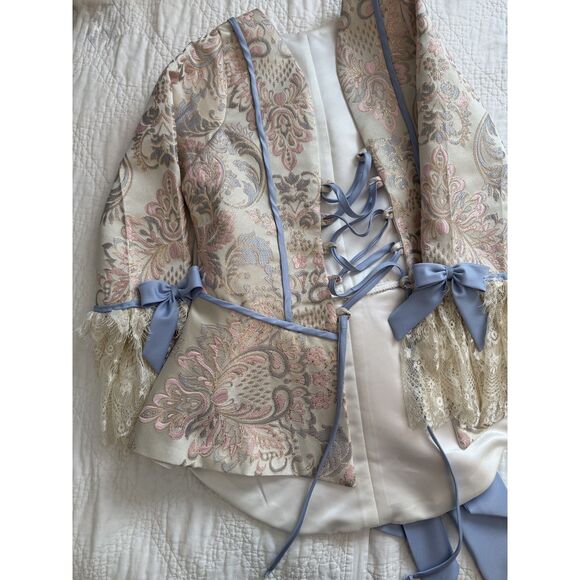 Handmade Marie Antoniette costume/cosplay - Picture 12 of 12